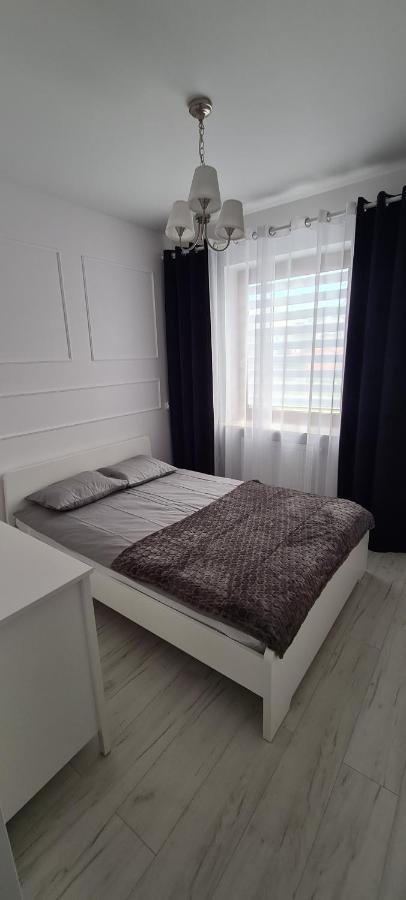 44 - Apartamenty Siedlce - Nowy Apartament W Centrum Przy Ul Czerwonego Krzyza Dış mekan fotoğraf